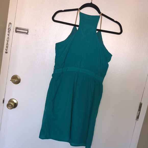 Francesca’s Emerald Gold Ribbon Dress - Picture 4 of 5